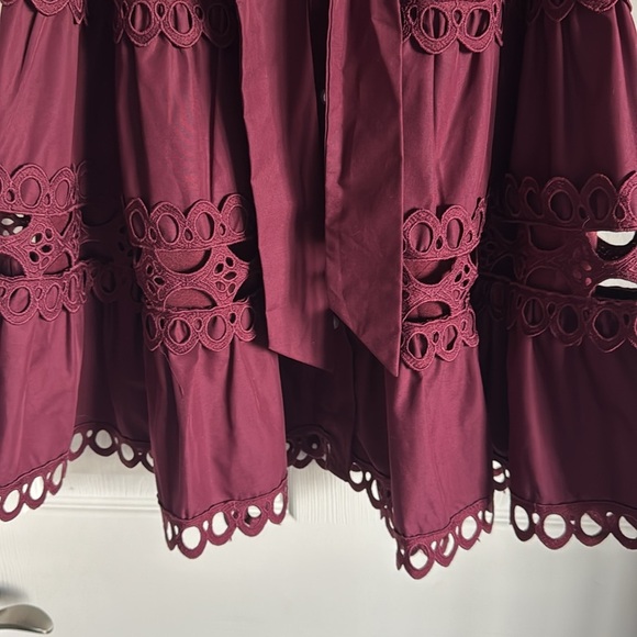 FAR FROM OVER 100% COTTON PLUM EYELET MINI DRESS Entro Size Medium - Picture 4 of 5